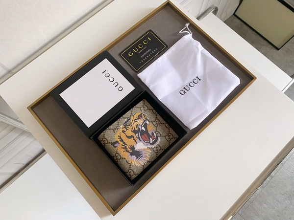 グッチ財布コピー全体デザイン